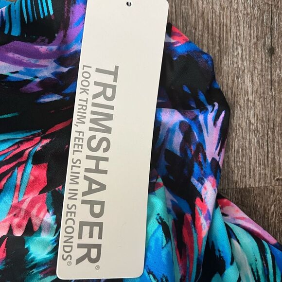 Trimshaper Farrah Swim Romper Plus- Size 22W - Picture 3 of 12